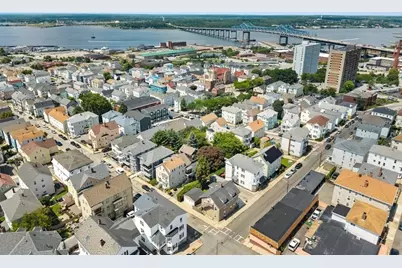 315 Washington St, Fall River, MA 02721 - Photo 5