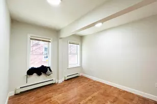 27 Waverly St, Boston, MA 02135 - Photo 15