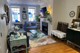 62 Myrtle St, Boston, MA 02114 - Photo 1