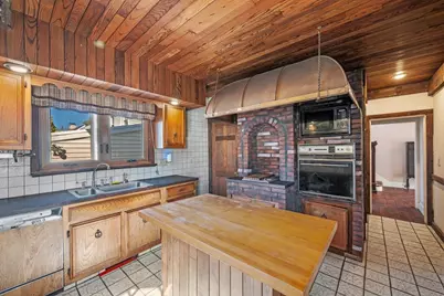 40 Harrington Ave, Revere, MA 02151 - Photo 17