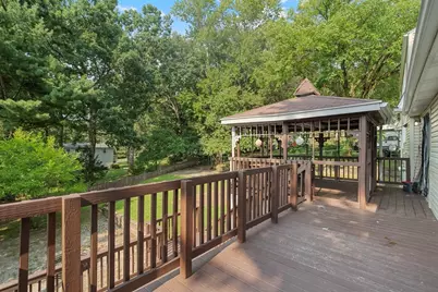 281 Newton Rd, Springfield, MA 01118 - Photo 19