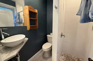 68 Bellingham Ave, Revere, MA 02151 - Photo 9