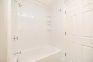 10 Jerome St, Boston, MA 02125 - Photo 9