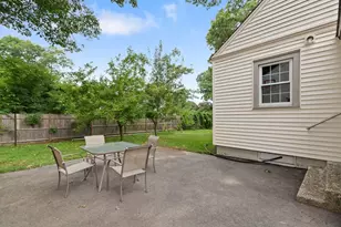 105 Patterson St, Attleboro, MA 02703 - Photo 23