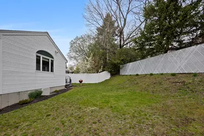 30 Mammola Way, Medford, MA 02155 - Photo 5