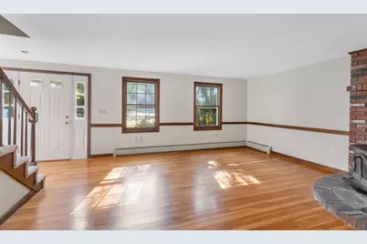19 Appaloosa Drive, Methuen, MA 01844 - Photo 3
