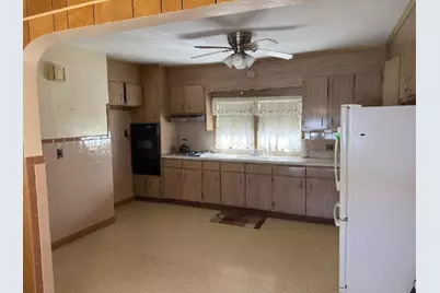 16 Carter St, Everett, MA 02149 - Photo 5
