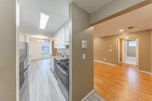 30 Shrewsbury Greens Dr, Shrewsbury, MA 01545 - Photo 9