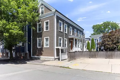 327-329 Hurley St #2, Cambridge, MA 02141 - Photo 3