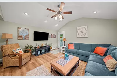 21 Corinth, Worcester, MA 01606 - Photo 15