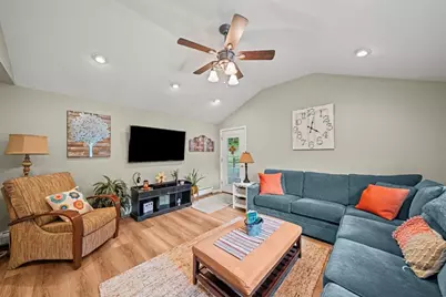 21 Corinth, Worcester, MA 01606 - Photo 15
