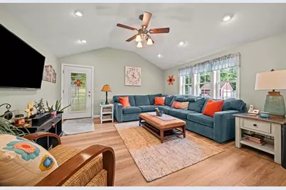 21 Corinth, Worcester, MA 01606 - Photo 13