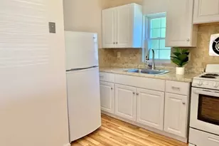 90C Washington Park Dr, Andover, MA 01810 - Photo 3