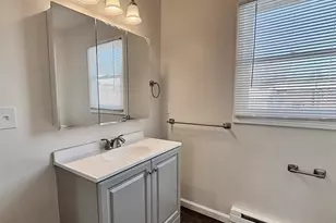 36-38 Chester St, Springfield, MA 01105 - Photo 5