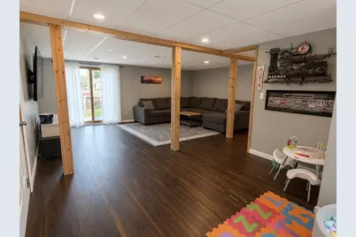 24 Montclair St, Chicopee, MA 01013 - Photo 21