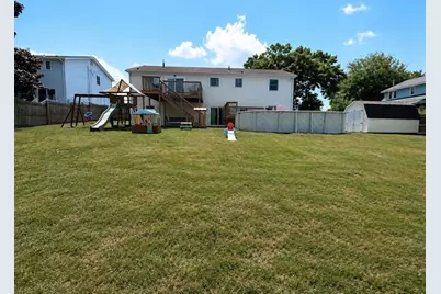 24 Montclair St, Chicopee, MA 01013 - Photo 25