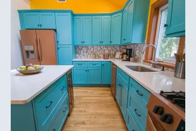 360 Harvard St, Boston, MA 02124 - Photo 7
