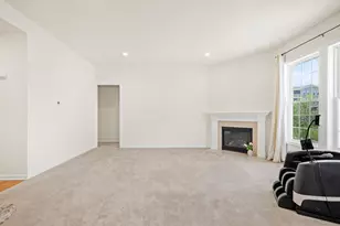 1 Hood Dr, Andover, MA 01810 - Photo 21