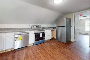 10 5th Ave, Webster, MA 01570 - Photo 5