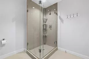 32 Traveler St, Boston, MA 02118 - Photo 27