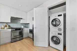 32 Traveler St, Boston, MA 02118 - Photo 17
