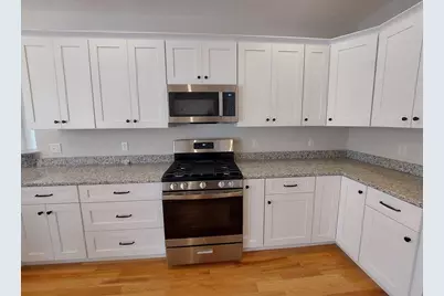 23A Crownshield #23A, Uxbridge, MA 01569 - Photo 3