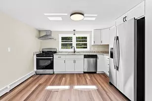 97 Plymouth Ave, Wareham, MA 02538 - Photo 9