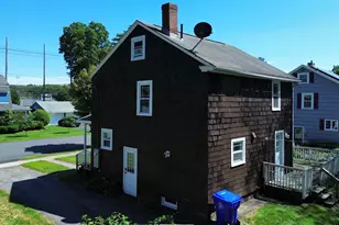 408 Davis St, Greenfield, MA 01301 - Photo 5