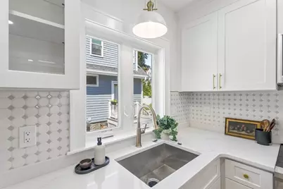 59 Westover St, Boston, MA 02132 - Photo 15