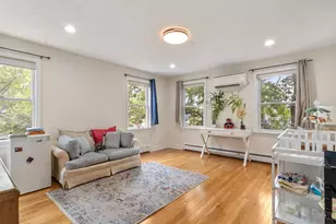 14 Belmont St, Somerville, MA 02143 - Photo 9