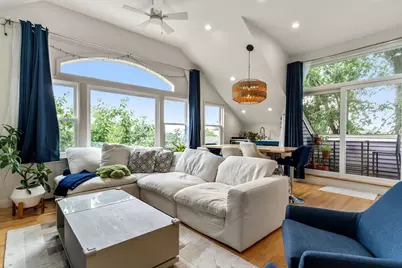 14 Belmont St #A, Somerville, MA 02143 - Photo 11