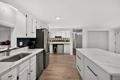 14 Veeder Dr, Falmouth, MA 02536 - Photo 17