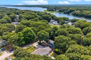 14 Veeder Dr, Falmouth, MA 02536 - Photo 5
