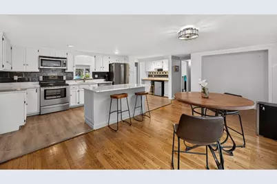 14 Veeder Dr, Falmouth, MA 02536 - Photo 5