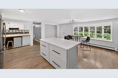14 Veeder Dr, Falmouth, MA 02536 - Photo 9