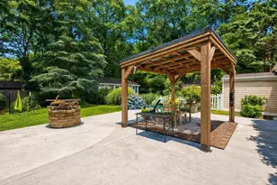 14 Veeder Dr, Falmouth, MA 02536 - Photo 3