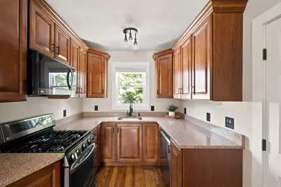 204 Lowell Street, New Bedford, MA 02745 - Photo 17