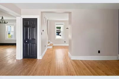 204 Lowell Street, New Bedford, MA 02745 - Photo 9