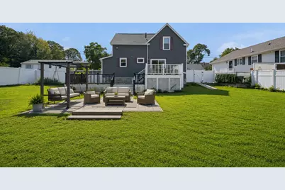 204 Lowell Street, New Bedford, MA 02745 - Photo 35