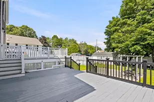 204 Lowell St, New Bedford, MA 02745 - Photo 33