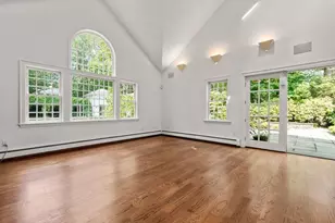 17 Montrose St, Newton, MA 02458 - Photo 9