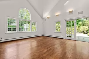 17 Montrose St, Newton, MA 02458 - Photo 9
