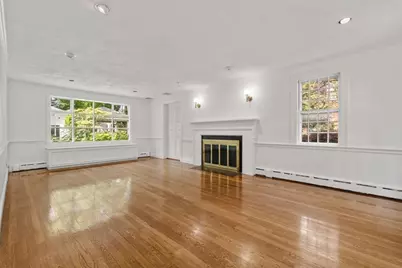 17 Montrose St, Newton, MA 02458 - Photo 11