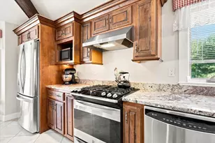 9 Oxford Rd, Gloucester, MA 01930 - Photo 9