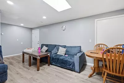 1036 Chicopee St, Chicopee, MA 01013 - Photo 9