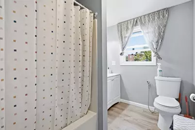 1036 Chicopee St, Chicopee, MA 01013 - Photo 11