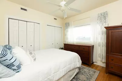 9 P St #1, Boston, MA 02127 - Photo 7