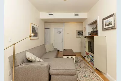 9 P St #1, Boston, MA 02127 - Photo 5