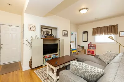 9 P St #1, Boston, MA 02127 - Photo 3