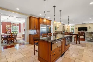 50 Opal Cir, Franklin, MA 02038 - Photo 11